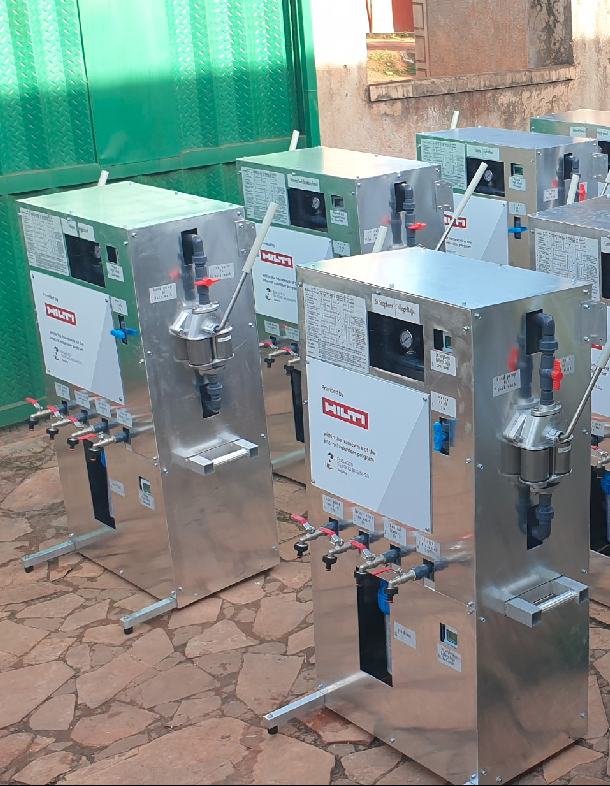 13 Geräte für Uganda